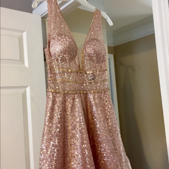 Short and extremely sexy fitted mini evening dress - Picture 6 of 7